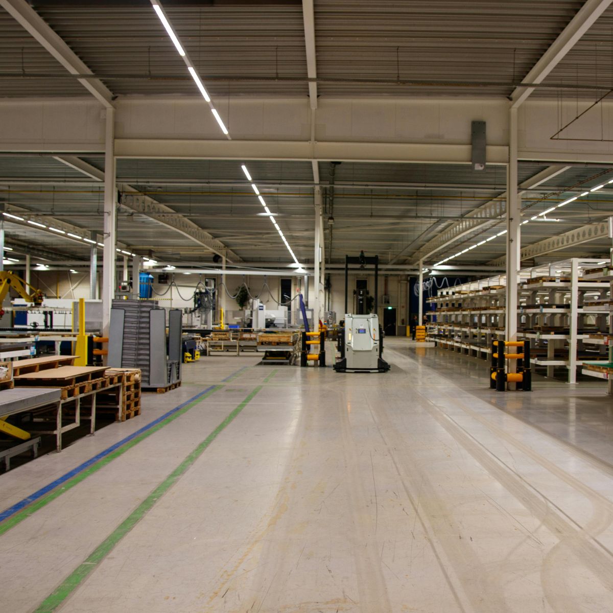 Commercial warehouse requiring pest control service in Las Vegas